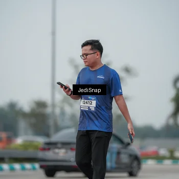 Runner Photo 7556578