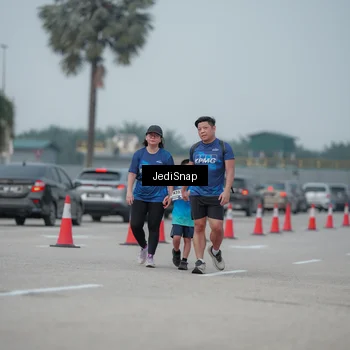 Runner Photo 7556585