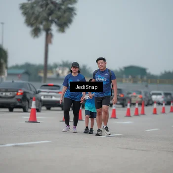 Runner Photo 7556586