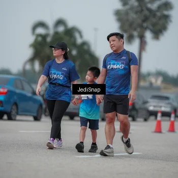 Runner Photo 7556589