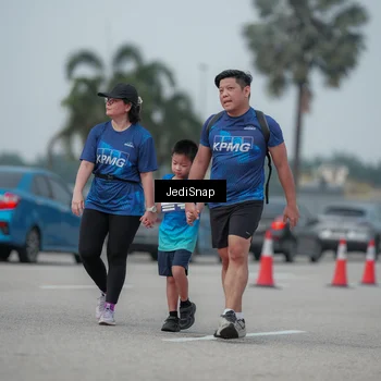 Runner Photo 7556591