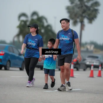 Runner Photo 7556592