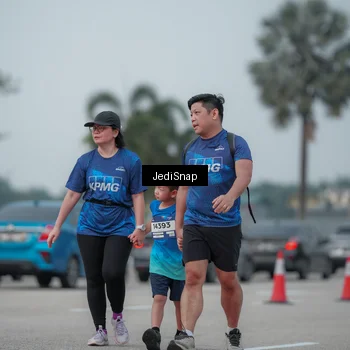 Runner Photo 7556596