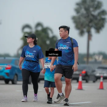 Runner Photo 7556599