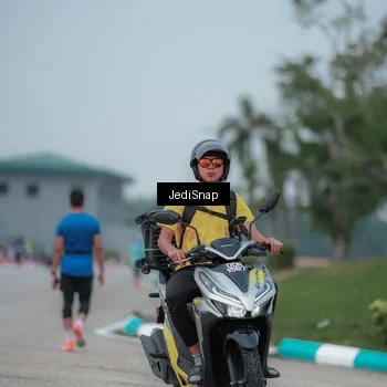Runner Photo 7556619