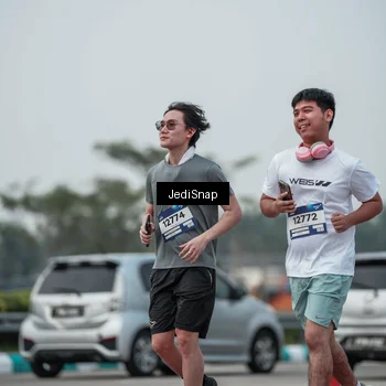 Runner Photo 7556623