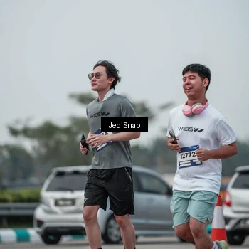Runner Photo 7556626