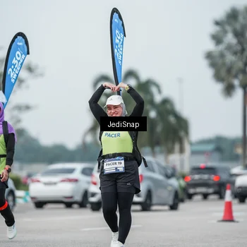 Runner Photo 7556647