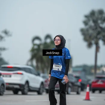 Runner Photo 7556665