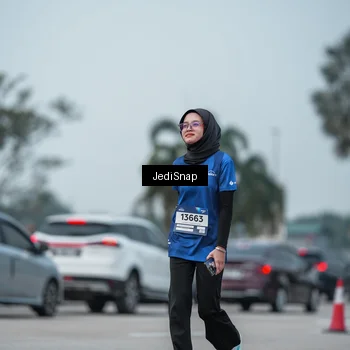 Runner Photo 7556668