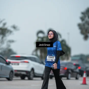 Runner Photo 7556669