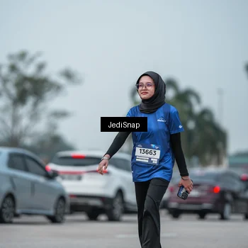 Runner Photo 7556670