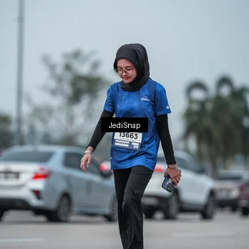 Runner Photo 7556679