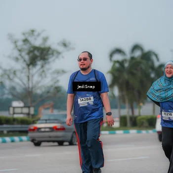 Runner Photo 7556680