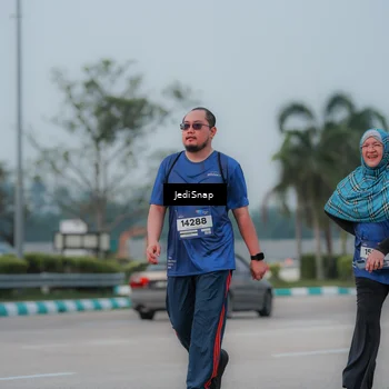 Runner Photo 7556684