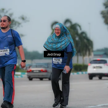 Runner Photo 7556686
