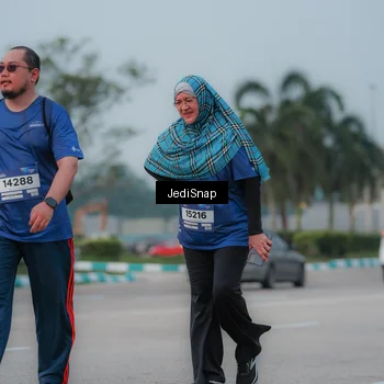 Runner Photo 7556690
