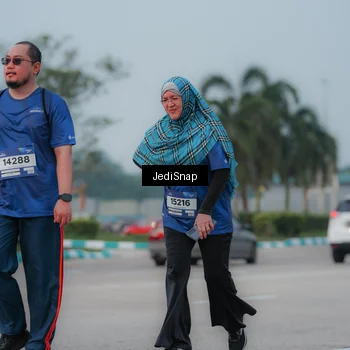 Runner Photo 7556691