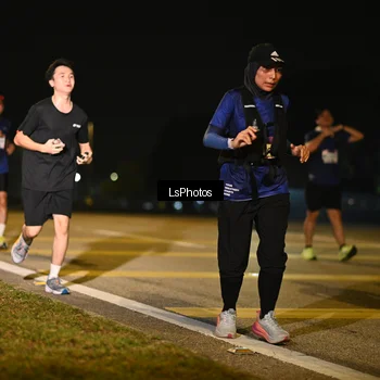 Runner Photo 7556902