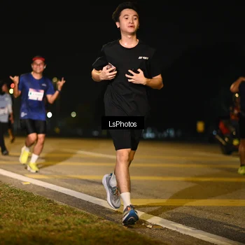 Runner Photo 7556903