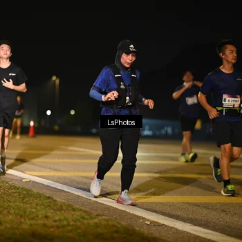 Runner Photo 7556912