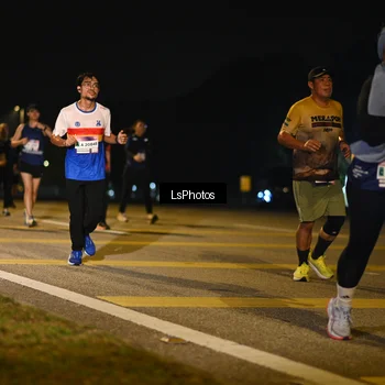 Runner Photo 7556924