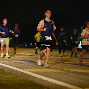 Runner Photo 7556940