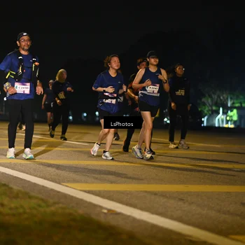 Runner Photo 7556943
