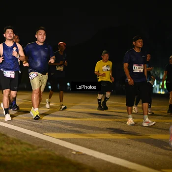 Runner Photo 7556944