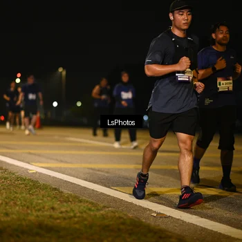 Runner Photo 7556947