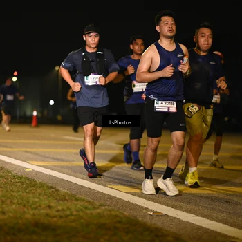 Runner Photo 7556951