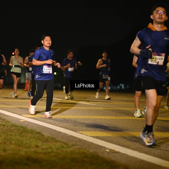 Runner Photo 7556960
