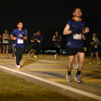 Runner Photo 7556964