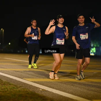 Runner Photo 7557002
