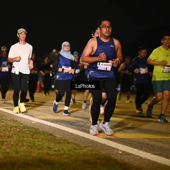 Runner Photo 7557035
