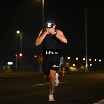 Runner Photo 7557043