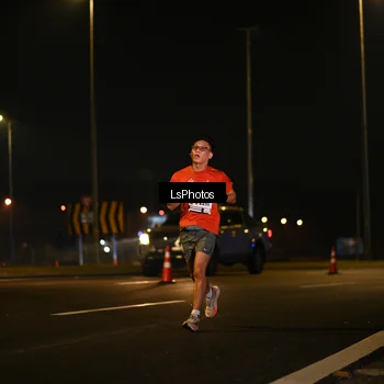 Runner Photo 7557048