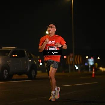 Runner Photo 7557053