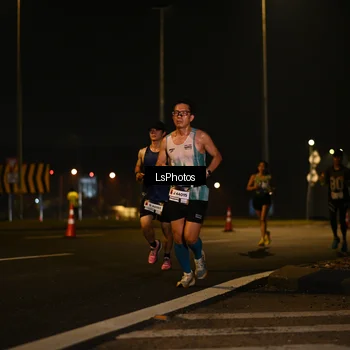 Runner Photo 7557056