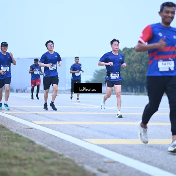 Runner Photo 7557062