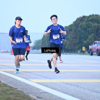 Runner Photo 7557071