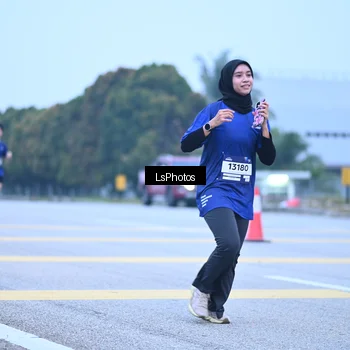 Runner Photo 7557082