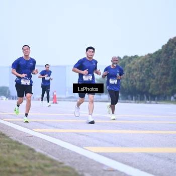 Runner Photo 7557085