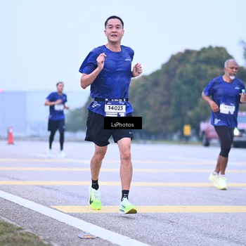 Runner Photo 7557087
