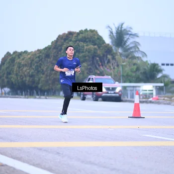 Runner Photo 7557092