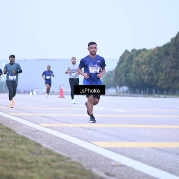 Runner Photo 7557095