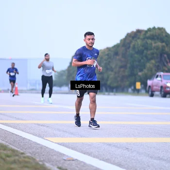 Runner Photo 7557097