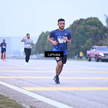 Runner Photo 7557098
