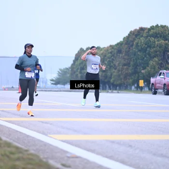 Runner Photo 7557103