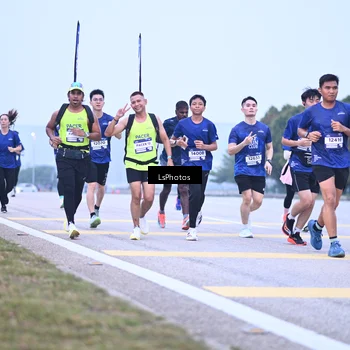 Runner Photo 7557112